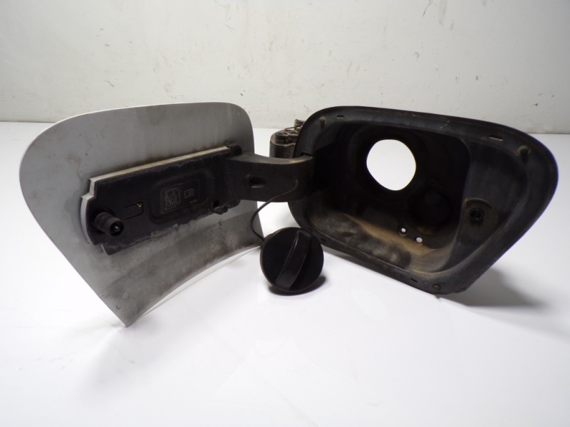 Recambio de tapa combustible para opel crossland x 1.2 referencia OEM IAM 13461777  
