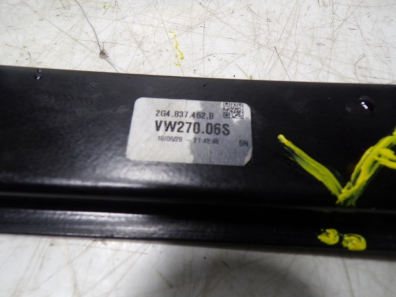 Recambio de elevalunas delantero derecho para volkswagen polo 1.0 tsi referencia OEM IAM 2G4837462B 2G4837462B 