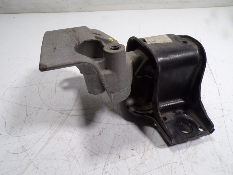 Recambio de soporte motor derecho para renault kangoo z.e. referencia OEM IAM 8200014931 042452J 