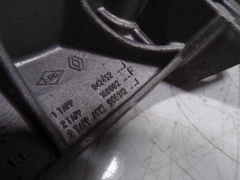 Recambio de soporte motor derecho para renault kangoo z.e. referencia OEM IAM 8200014931 042452J 