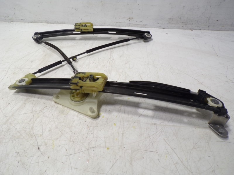 Recambio de elevalunas delantero izquierdo para volkswagen polo 1.0 tsi referencia OEM IAM 2G4837461B 2G4837461B 