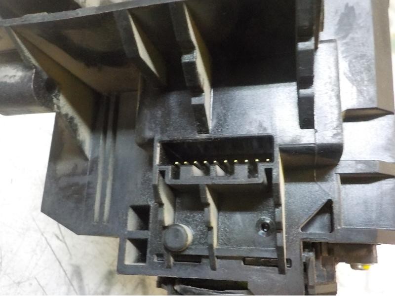 Recambio de mando intermitentes para land rover freelander (lr2) 2.2 td4 cat referencia OEM IAM LR018293 6G9N3F972FC 