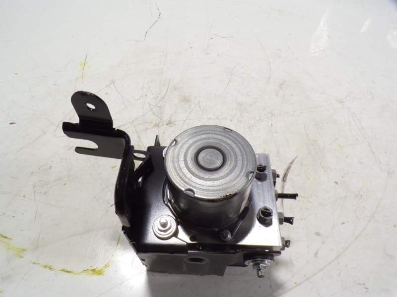 Recambio de abs para toyota proace city 1.5 dci referencia OEM IAM  9808055980 