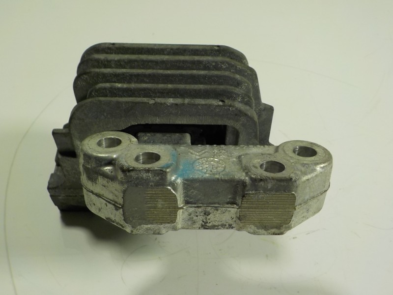 Recambio de soporte motor derecho para peugeot 308 sport referencia OEM IAM  9654166080 