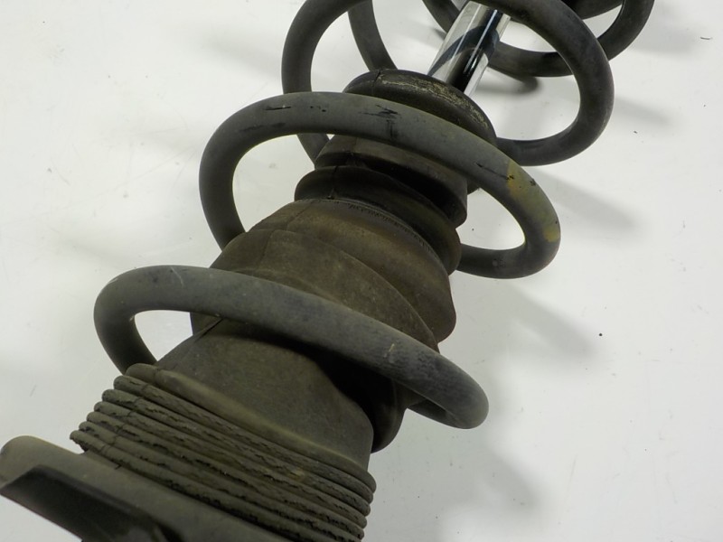 Recambio de amortiguador delantero derecho para nissan micra (k13) 1.2 cat referencia OEM IAM E43021HA3A  