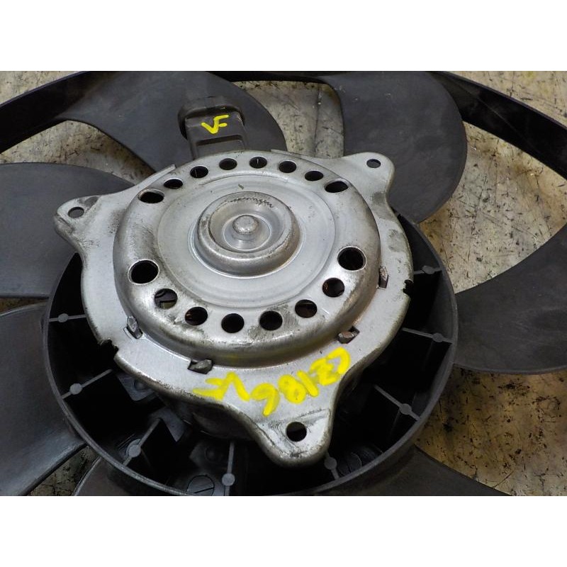 Recambio de electroventilador para renault megane iii berlina 5 p 1.9 dci diesel referencia OEM IAM 214810898R  