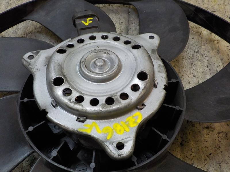 Recambio de electroventilador para renault megane iii berlina 5 p 1.9 dci diesel referencia OEM IAM 214810898R  