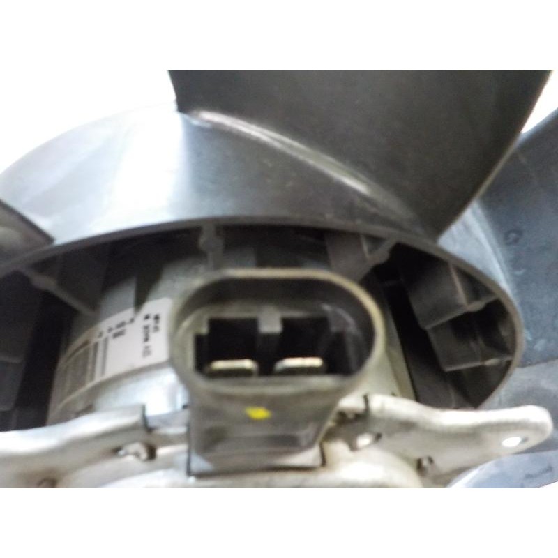 Recambio de electroventilador para renault megane iii berlina 5 p 1.9 dci diesel referencia OEM IAM 214810898R  