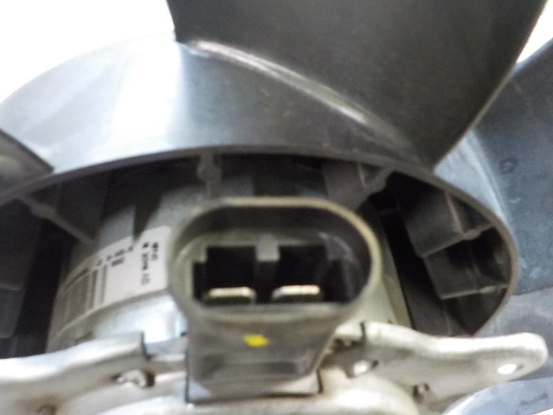 Recambio de electroventilador para renault megane iii berlina 5 p 1.9 dci diesel referencia OEM IAM 214810898R  