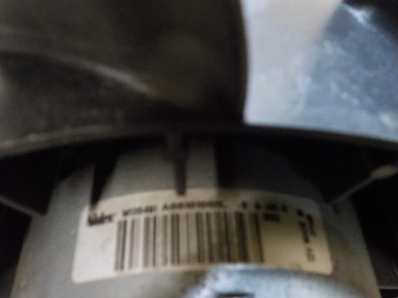 Recambio de electroventilador para renault megane iii berlina 5 p 1.9 dci diesel referencia OEM IAM 214810898R  