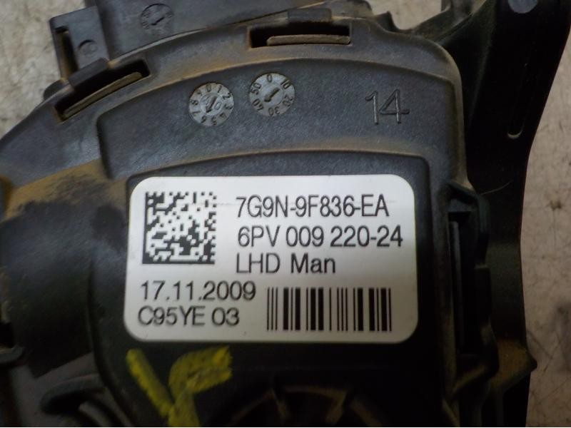 Recambio de potenciometro pedal para land rover freelander (lr2) 2.2 td4 cat referencia OEM IAM LR007637 7G9N9F836EA 