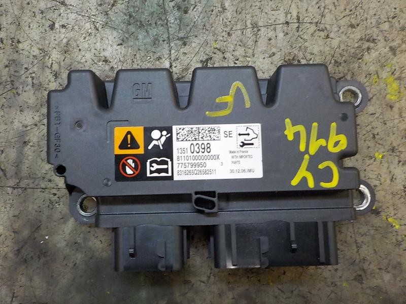 Recambio de centralita airbag para opel astra k lim. 5türig 1.0 12v referencia OEM IAM 13510404 13510398 