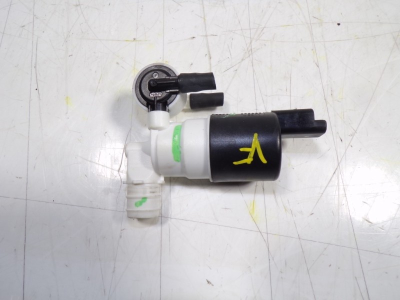 Recambio de bomba limpia para toyota proace city 1.5 dci referencia OEM IAM  9645163380 