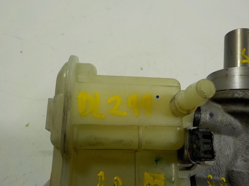 Recambio de bomba freno para nissan micra (k13) 1.2 cat referencia OEM IAM D60101HB2B 408691HB2B 