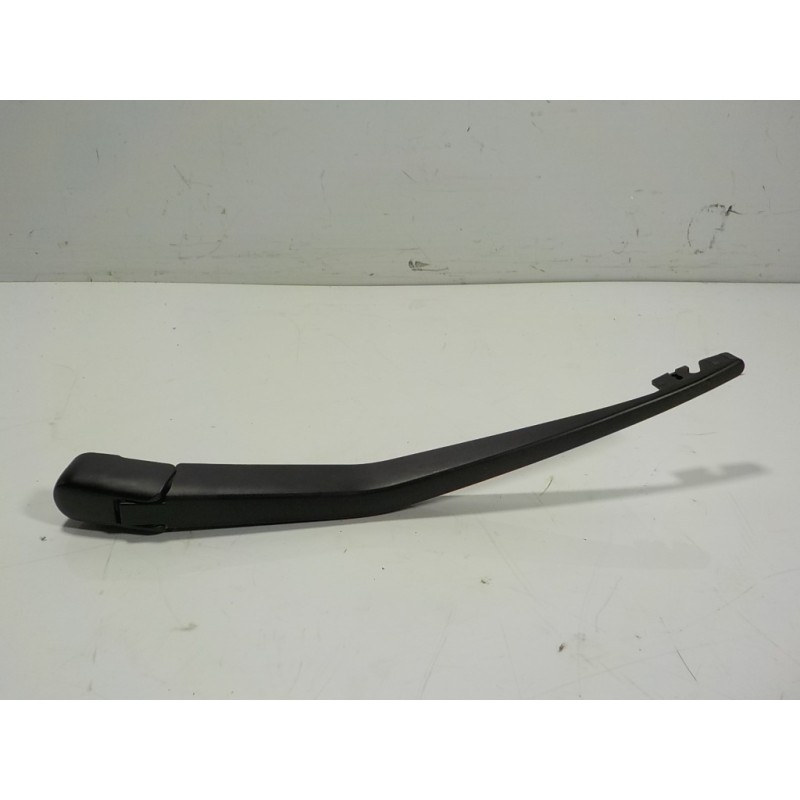 Recambio de brazo limpia trasero para nissan micra (k13) 1.2 cat referencia OEM IAM 287801HA4B 287811HA4A 