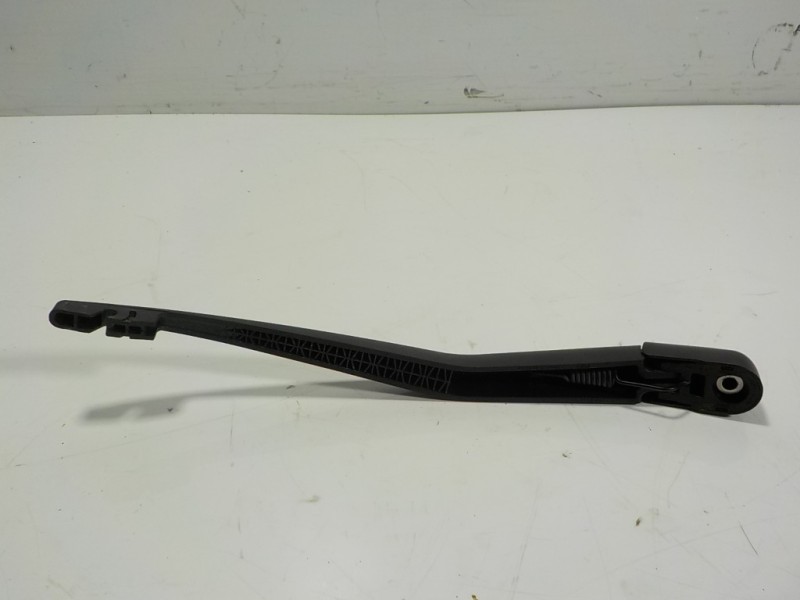 Recambio de brazo limpia trasero para nissan micra (k13) 1.2 cat referencia OEM IAM 287801HA4B 287811HA4A 