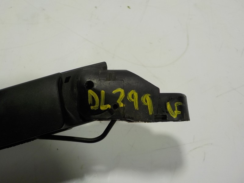 Recambio de brazo limpia trasero para nissan micra (k13) 1.2 cat referencia OEM IAM 287801HA4B 287811HA4A 