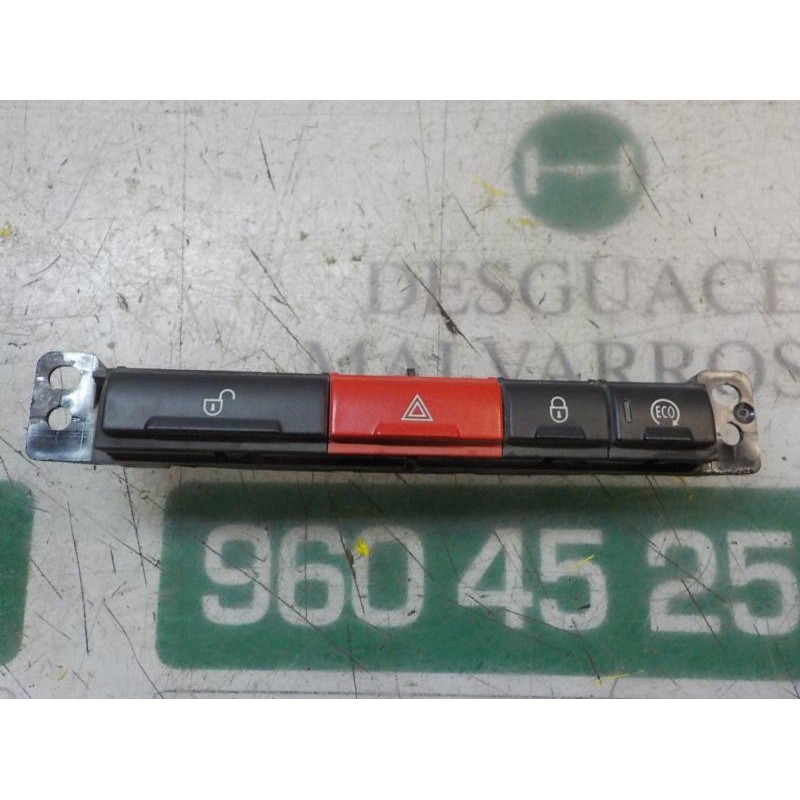 Recambio de warning para land rover freelander (lr2) 2.2 td4 cat referencia OEM IAM LR013185 AH5213D734AA 