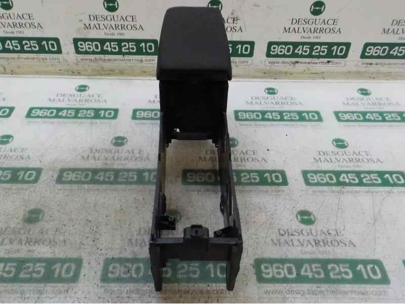 Recambio de apoyabrazos central para opel astra j lim. 2.0 16v cdti referencia OEM IAM 13293407  