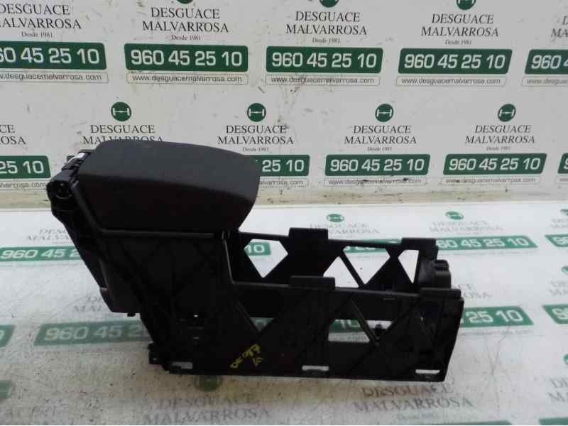 Recambio de apoyabrazos central para opel astra j lim. 2.0 16v cdti referencia OEM IAM 13293407  