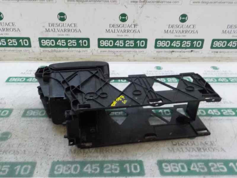 Recambio de apoyabrazos central para opel astra j lim. 2.0 16v cdti referencia OEM IAM 13293407  