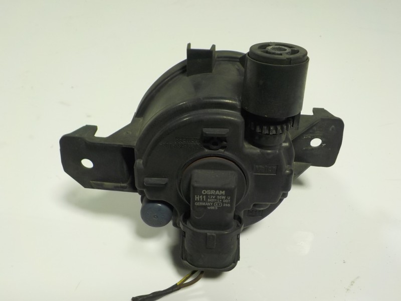 Recambio de faro antiniebla izquierdo para bmw x3 (e83) xdrive 20d referencia OEM IAM  6924655 