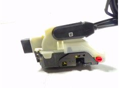 Recambio de cerradura puerta lateral derecha para toyota proace city 1.5 dci referencia OEM IAM  16943549  2