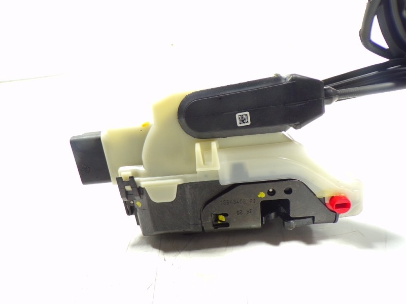 Recambio de cerradura puerta lateral derecha para toyota proace city 1.5 dci referencia OEM IAM  16943549 