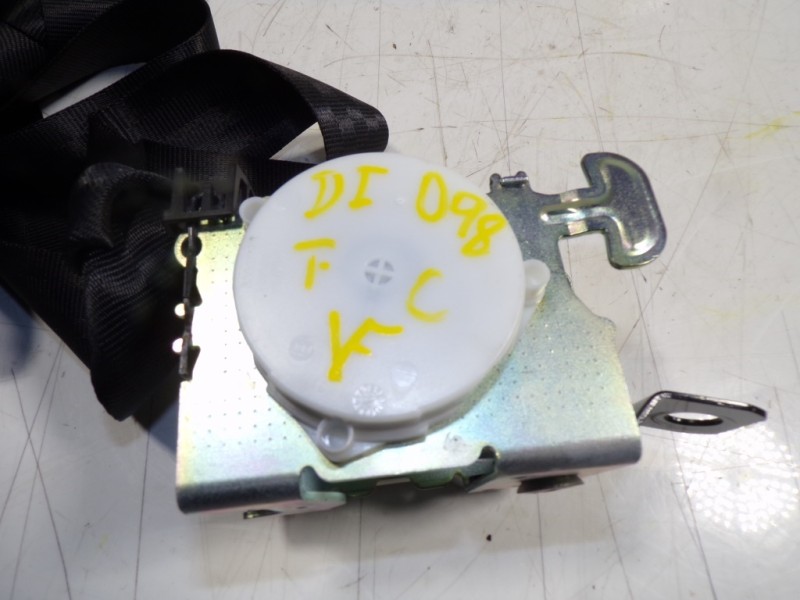 Recambio de cinturon seguridad trasero central para toyota proace city 1.5 dci referencia OEM IAM  34198419B 