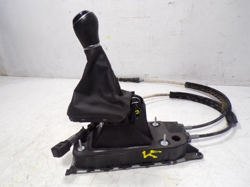 Recambio de palanca cambio para volkswagen polo 1.0 tsi referencia OEM IAM 2Q0711049J 2Q0711049J 