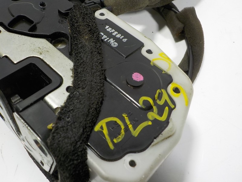 Recambio de cerradura puerta delantera derecha para nissan micra (k13) 1.2 cat referencia OEM IAM 805001HD0B T7213510 