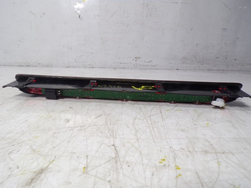 Recambio de piloto trasero central para volkswagen polo 1.0 tsi referencia OEM IAM 5G0945087B 5G0945087B 