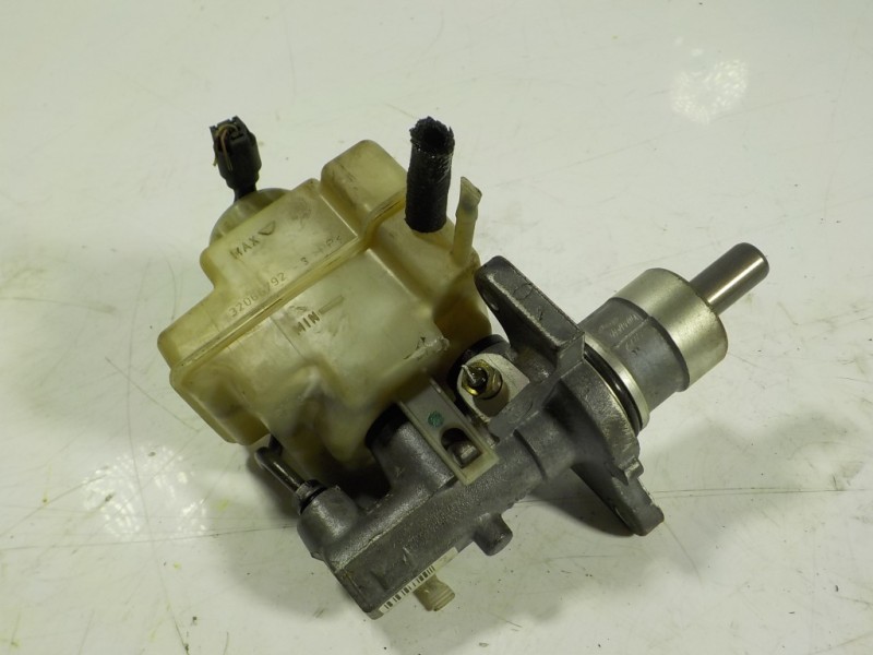 Recambio de bomba freno para bmw serie 5 berlina (e39) 2.5 turbodiesel cat referencia OEM IAM   