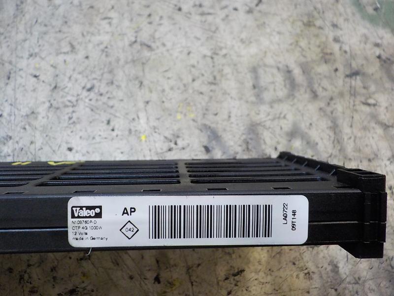 Recambio de resistencia calefaccion para renault megane iii berlina 5 p 1.9 dci diesel referencia OEM IAM 7701207715  