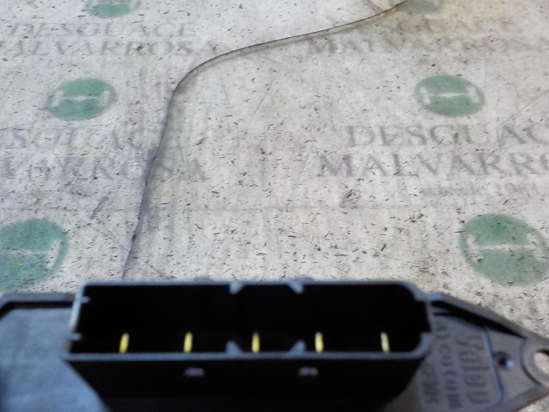 Recambio de resistencia calefaccion para renault megane iii berlina 5 p 1.9 dci diesel referencia OEM IAM 7701207715  