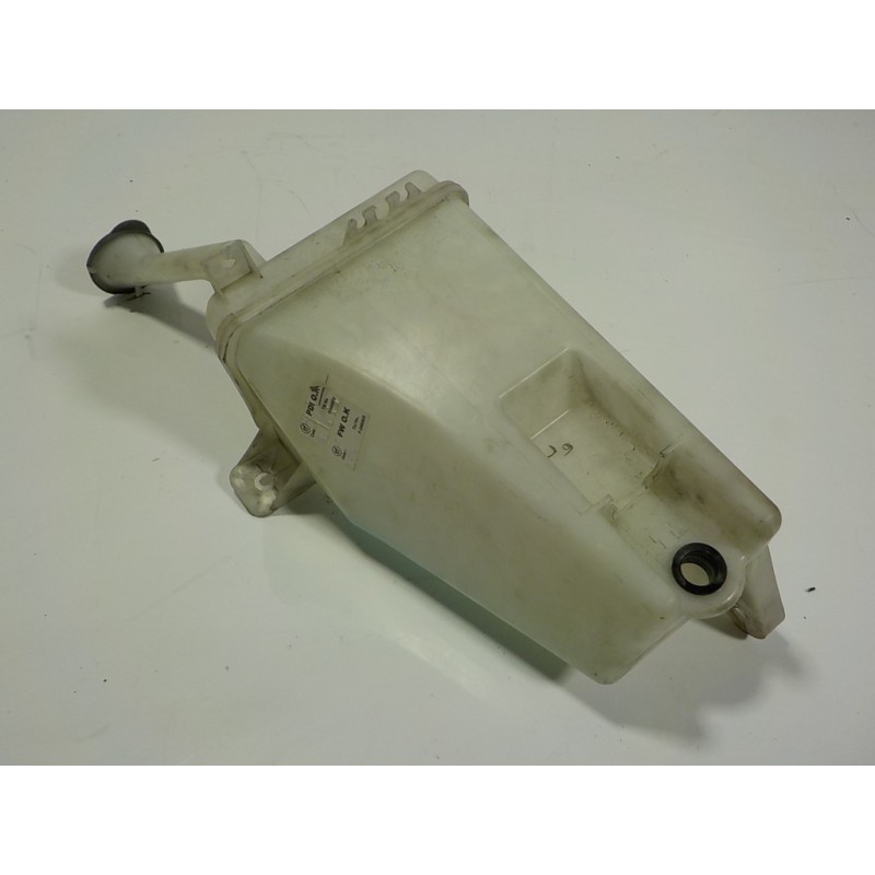 Recambio de deposito limpia para nissan micra (k13) 1.2 cat referencia OEM IAM 289101HA3A  