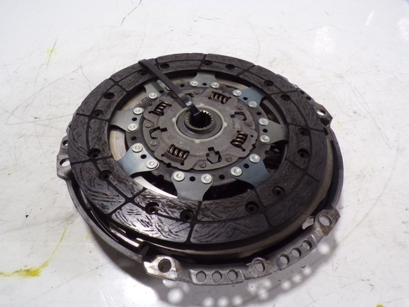 Recambio de kit embrague para toyota proace city 1.5 dci referencia OEM IAM   