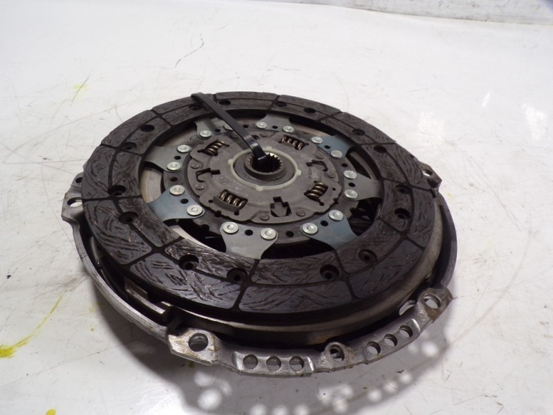 Recambio de kit embrague para toyota proace city 1.5 dci referencia OEM IAM   