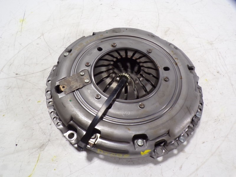 Recambio de kit embrague para toyota proace city 1.5 dci referencia OEM IAM   