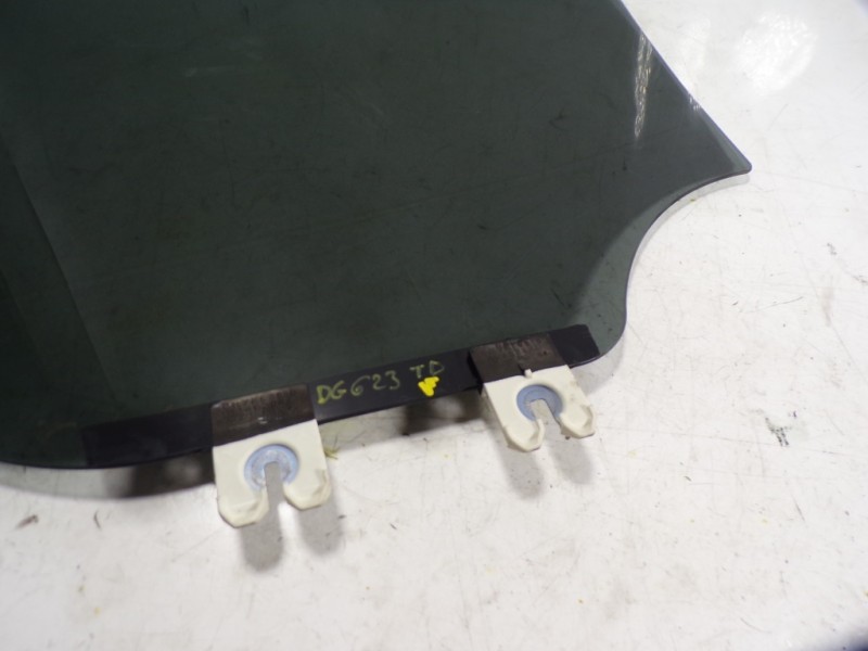 Recambio de cristal puerta trasero derecho para jeep compass ii 2.0 m-jet cat referencia OEM IAM   