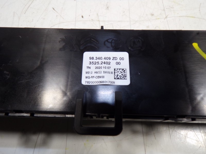 Recambio de mando climatizador para toyota proace city 1.5 dci referencia OEM IAM  98340409ZD 