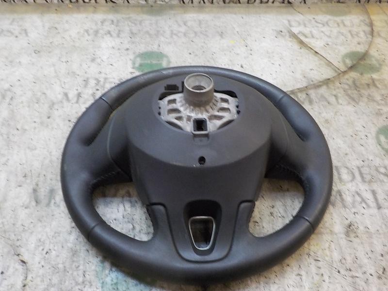 Recambio de volante para renault megane iii berlina 5 p 1.9 dci diesel referencia OEM IAM 484306291R  