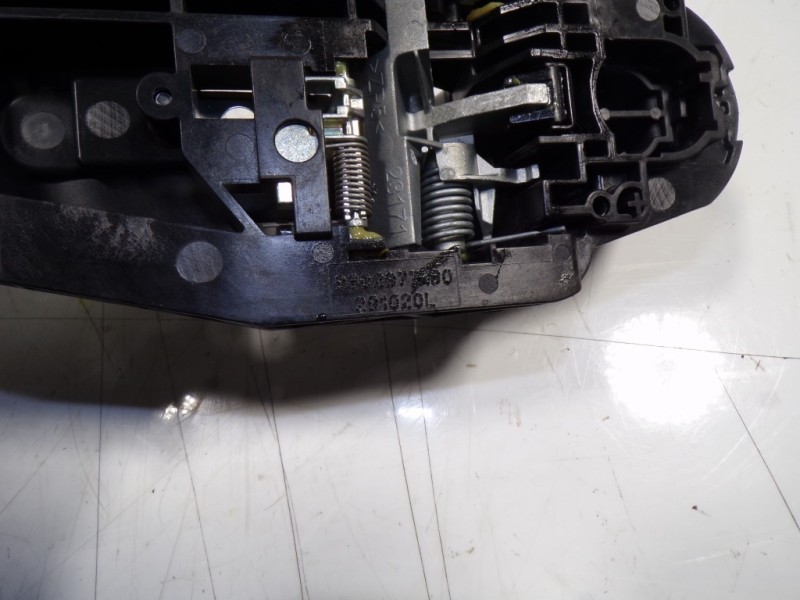 Recambio de maneta exterior delantera derecha para toyota proace city 1.5 dci referencia OEM IAM  9802977180 