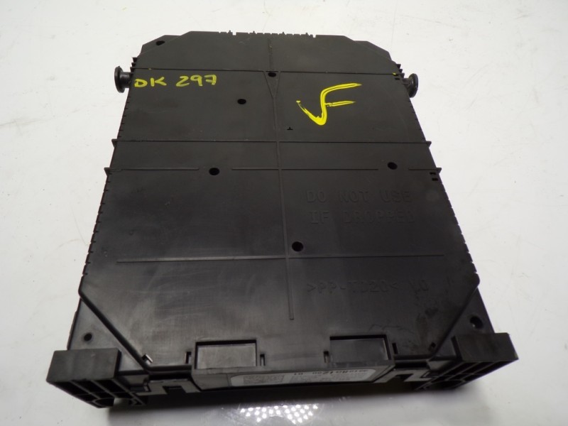 Recambio de caja reles / fusibles para opel crossland x 1.2 referencia OEM IAM DUMMY1 981985128001 2681743369