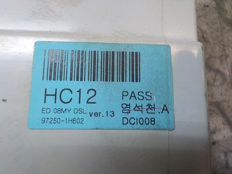 Recambio de mando climatizador para kia pro_cee´d 2.0 crdi referencia OEM IAM 972501H602EQ 972501H602 