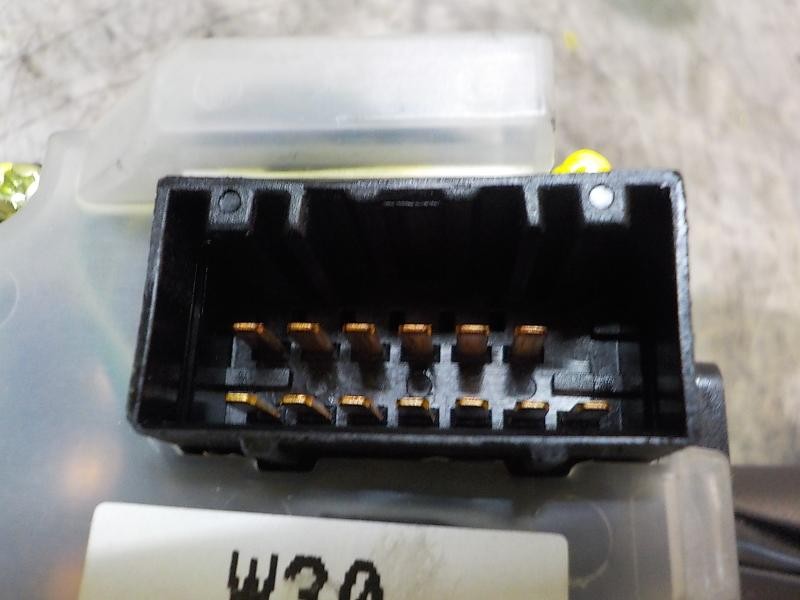 Recambio de mando limpia para kia pro_cee´d 2.0 crdi referencia OEM IAM 934201H300  