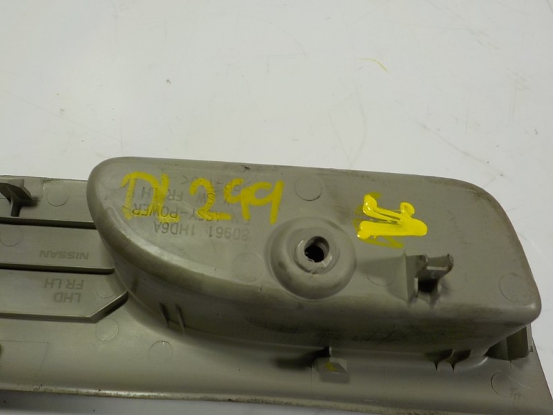 Recambio de mando elevalunas delantero izquierdo para nissan micra (k13) 1.2 cat referencia OEM IAM 254011HB0C 809611HD6A 