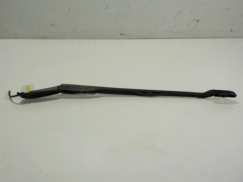 Recambio de brazo limpia delantero izquierdo para peugeot 508 sw 1.5 blue-hdi fap referencia OEM IAM 9823606980  