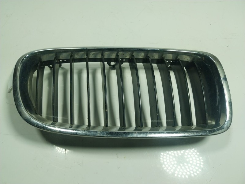 Recambio de rejilla delantera para bmw serie 3 lim. (f30) 2.0 16v turbodiesel referencia OEM IAM 51137255412  