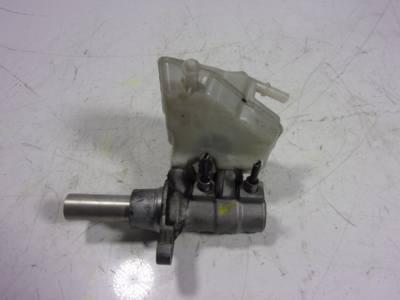 Recambio de bomba freno para peugeot 308 sw 1.6 blue-hdi fap referencia OEM IAM 1610017880  